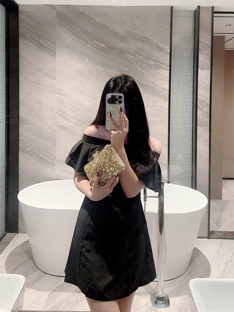 https://rario10.com.br/products/bolsa-clutch-com-brilhante-cara-willow