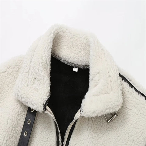 https://rario10.com.br/products/jaqueta-feminina-em-la-de-cordeiro