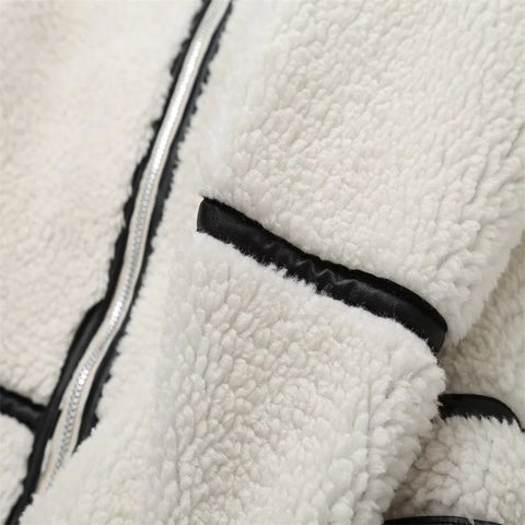 https://rario10.com.br/products/jaqueta-feminina-em-la-de-cordeiro
