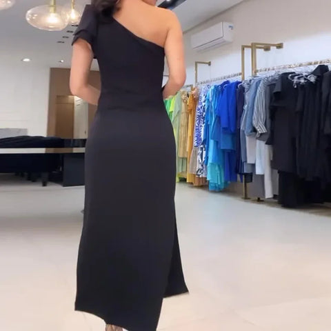 https://rario10.com.br/products/vestido-feminino-sem-mangas-gola-diagonal?variant=41610838081626